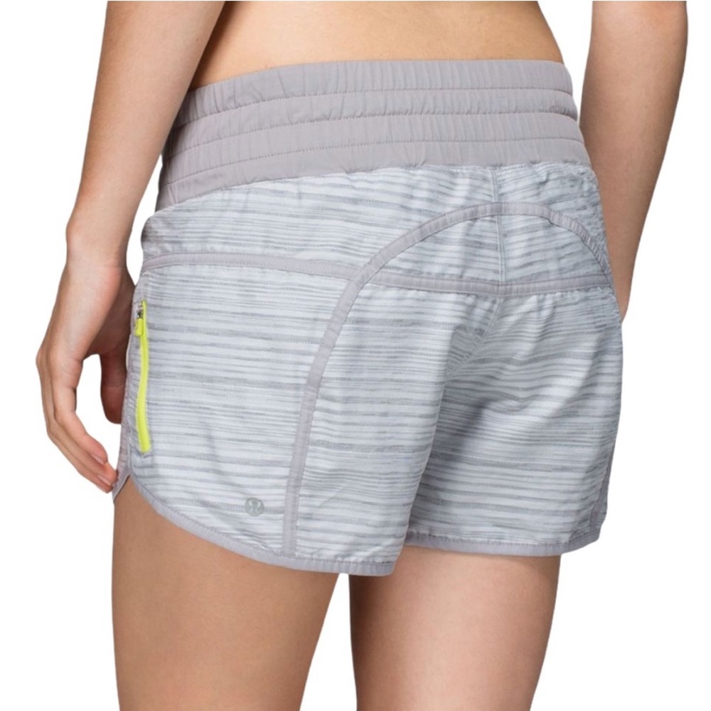 Lululemon Tracker Short Wee Are From Space Size 4